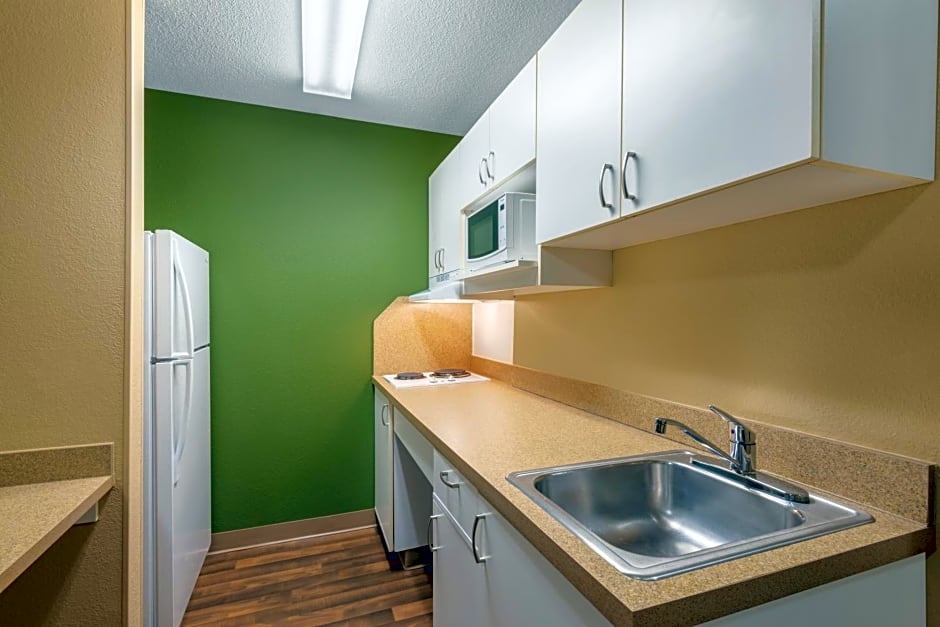Extended Stay America Suites - Cleveland - Beachwood - Orange Place - South