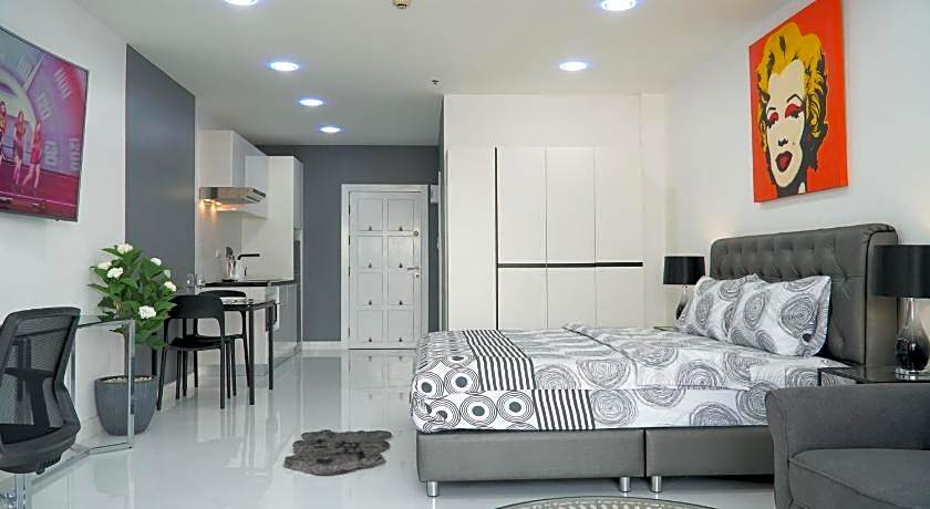 View Talay 6 by Pat 42