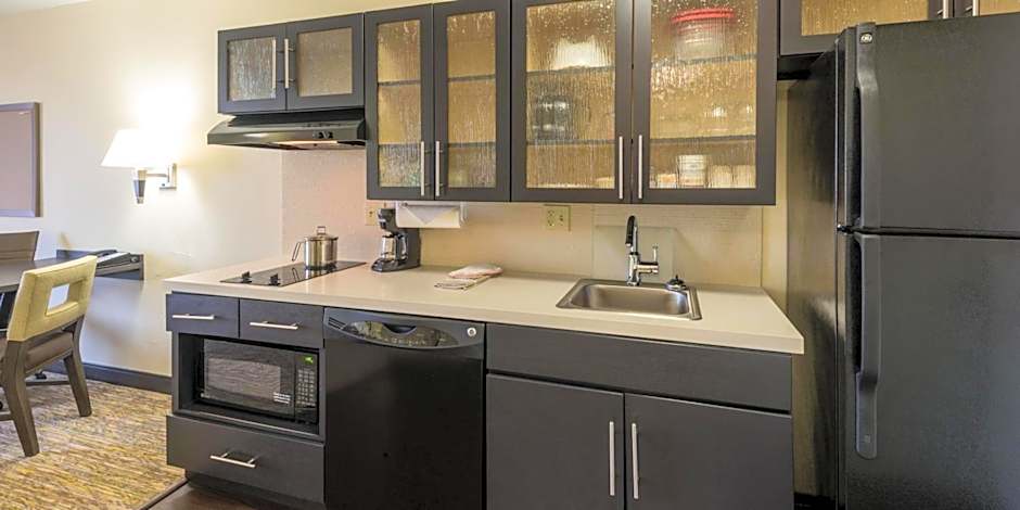 Candlewood Suites Del City By IHG