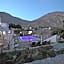 Birds Villa Apartments with Heated Pool - Including Car and Breakfast
