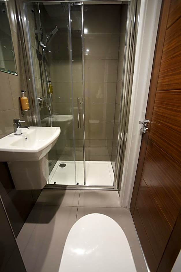 Trebovir Hotel London