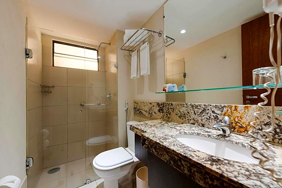 Quality Suites Natal