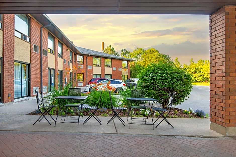 Comfort Inn Hwy. 401