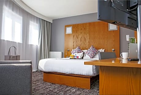 Accessible Wheelchair Double Room
