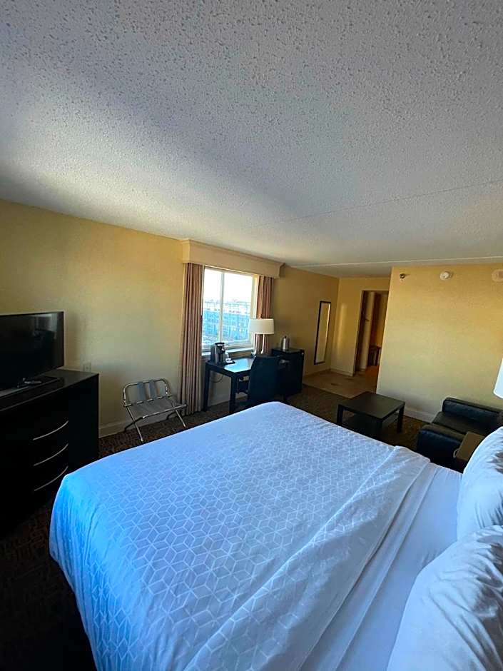 Holiday Inn Express Philadelphia Penns Landing By IHG