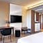 AC Hotel by Marriott Paris Porte Maillot