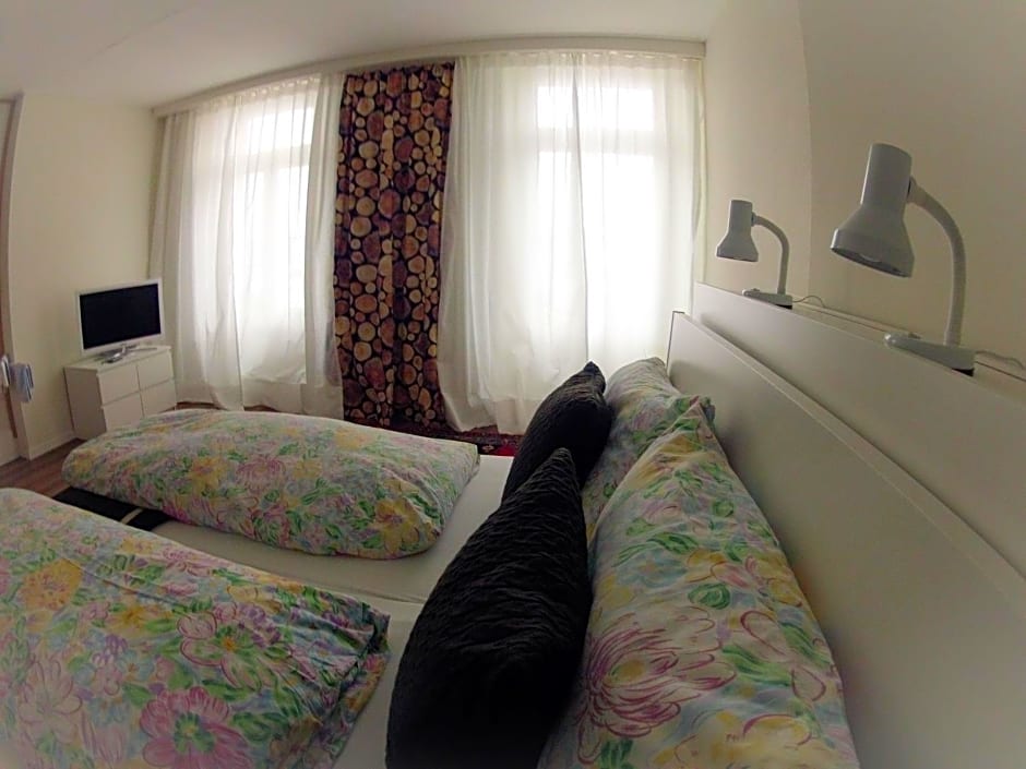 BasicRooms Hotel