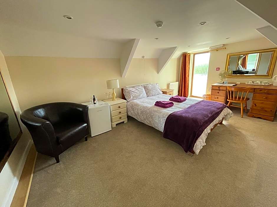 Station House, Dartmoor and Coast located, Village centre Hotel