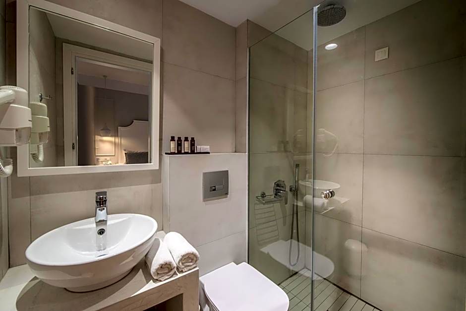 Mari Kristin Beach Hotel