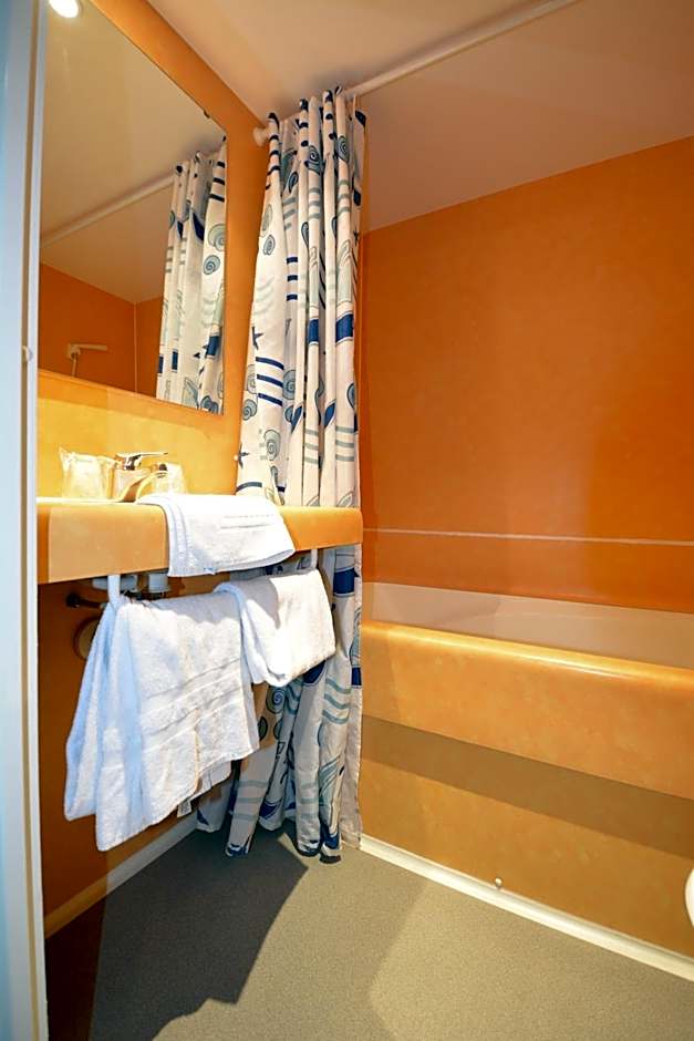 Hotel Lux