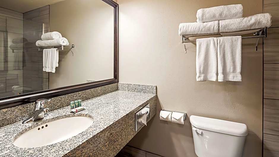 Best Western Sawtooth Inn And Suites