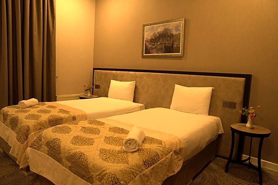 Premier Hotel