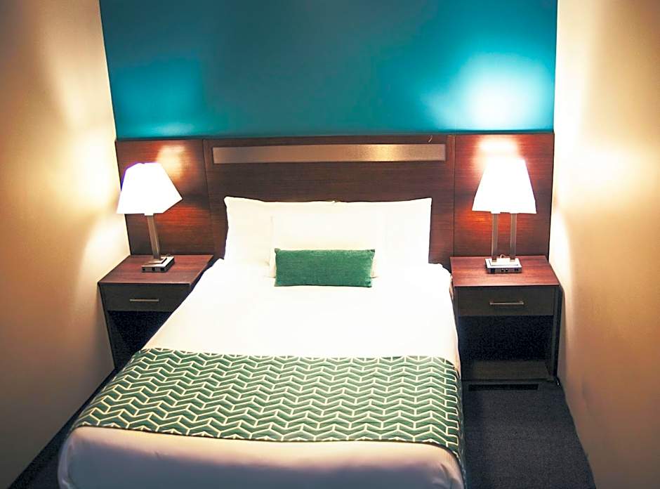 Ramada by Wyndham Quesnel