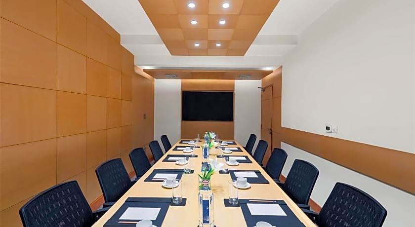 Country Inn & Suites by Radisson, Gurgaon Sector 12