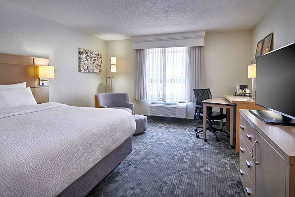 Courtyard by Marriott Columbus Downtown