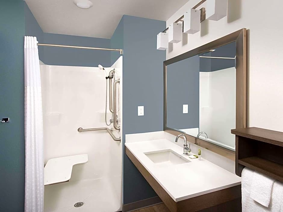 WoodSpring Suites Toledo Maumee