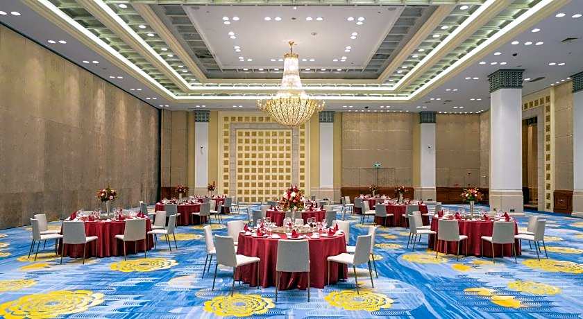 Dong Fang Hotel Guangzhou