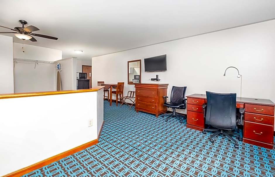 Casco Bay Inn