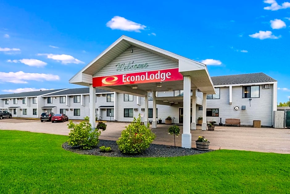 Econo Lodge Duluth near Miller Hill Mall