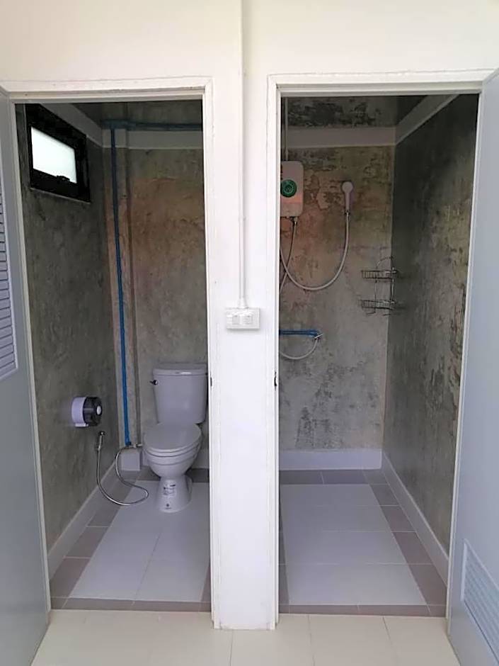 Sea Breeze Backpacker