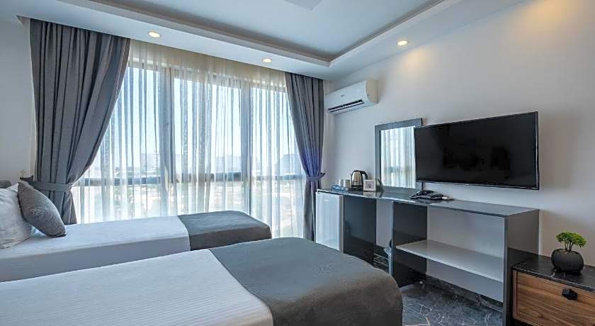 Laristone Suite Spa Hotel