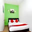 OYO 850 Gold Star Hotel