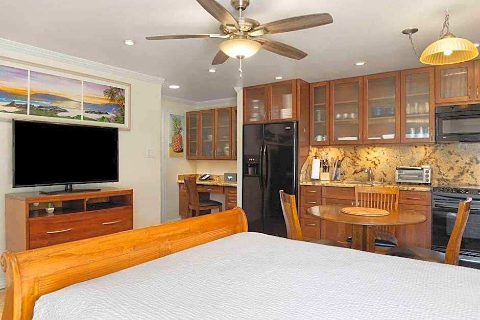 Days Inn by Wyndham Maui Oceanfront