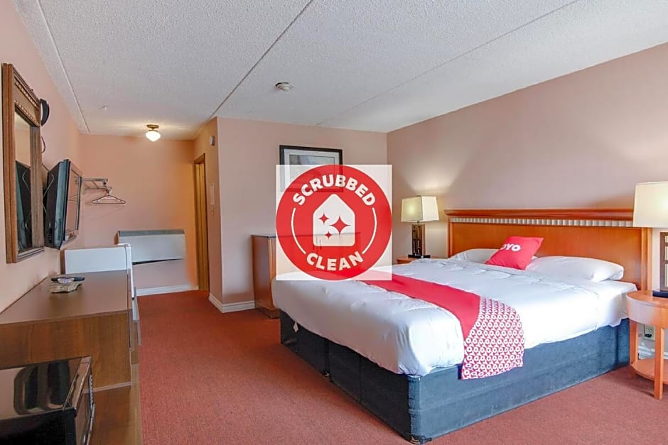 Falls Inn Near Casino Niagara By OYO