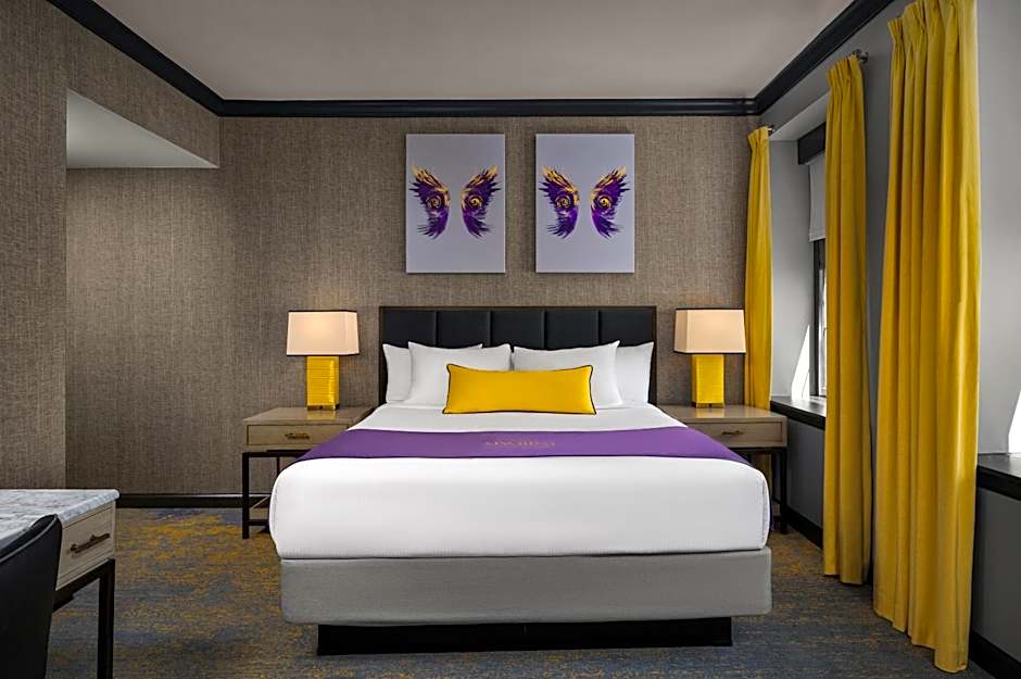 The Admiral, Downtown Historic District