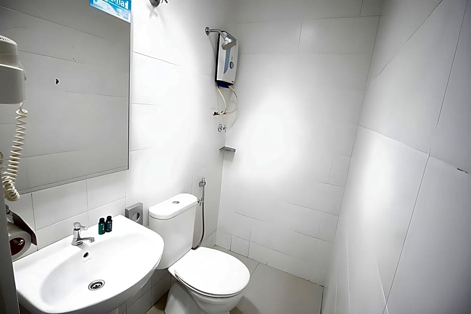 Tropical Hotel Kota Damansara