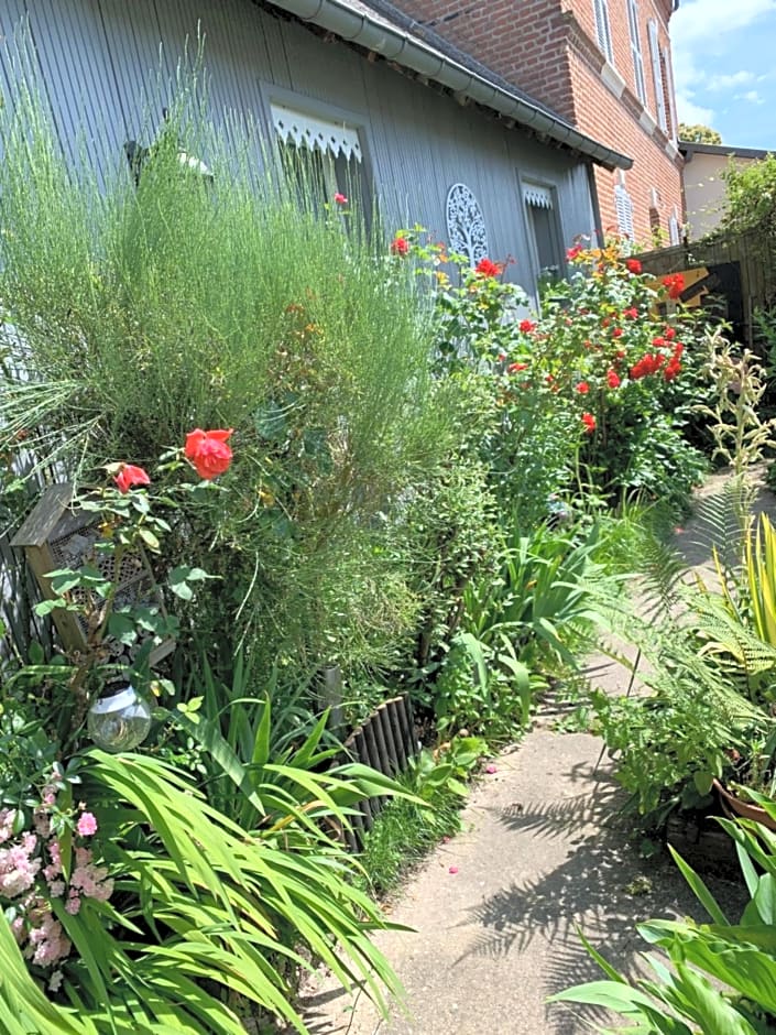 Dom’s Garden – Livarot, NY