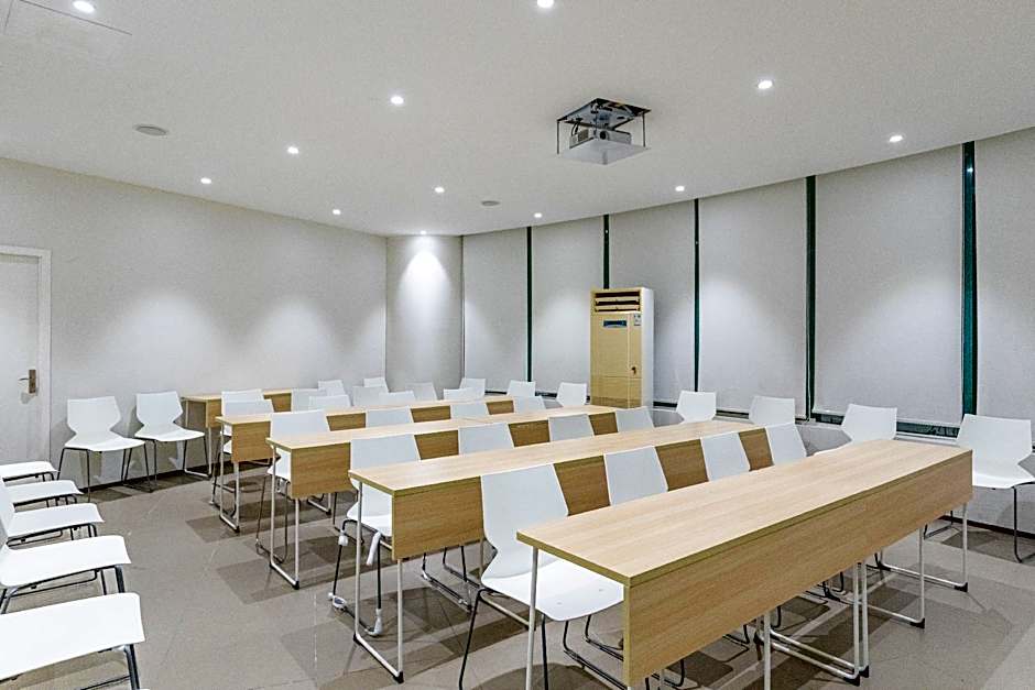 Hanting Hotel Nanjing Huangpu Road