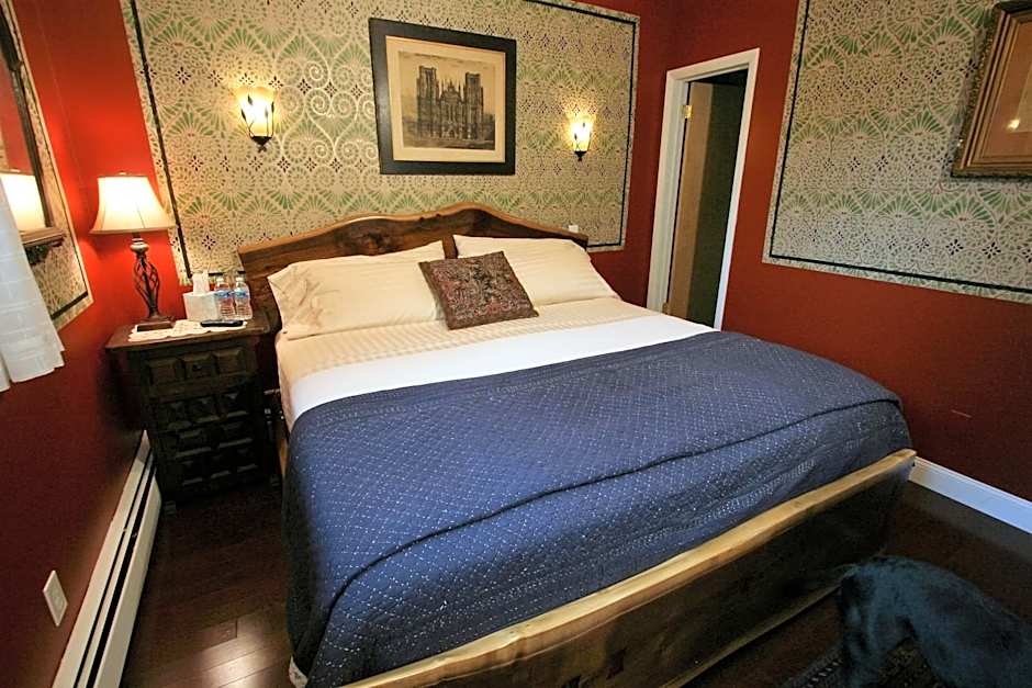 Photo 1 of 7 of Standard 1 King Bed