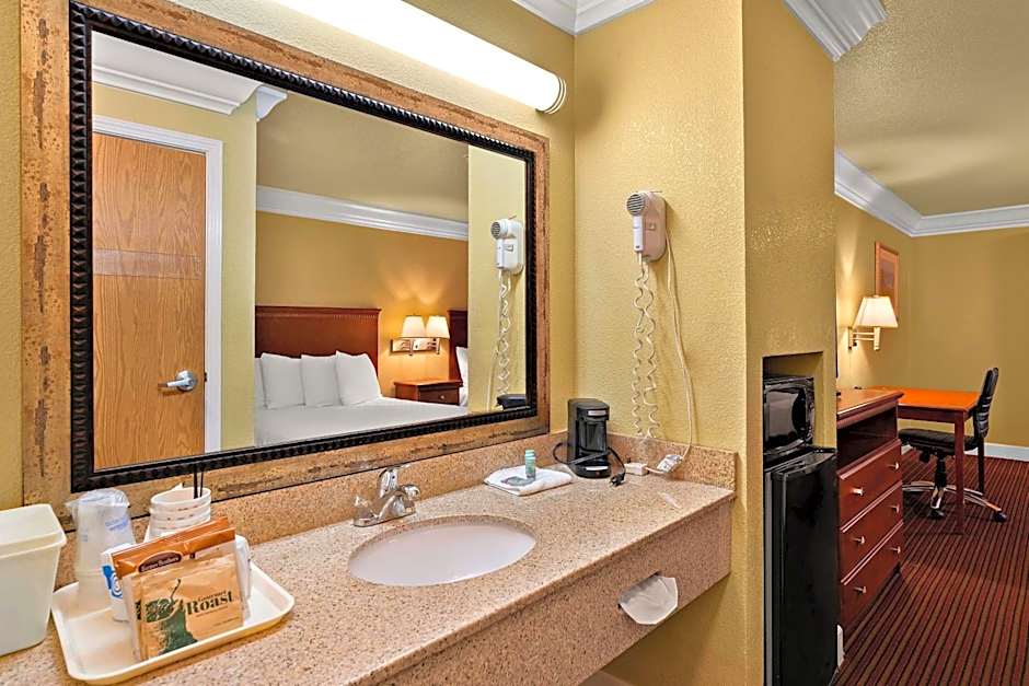 Best Western Willits Inn