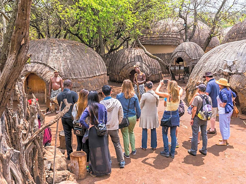 aha Lesedi African Lodge & Cultural Village