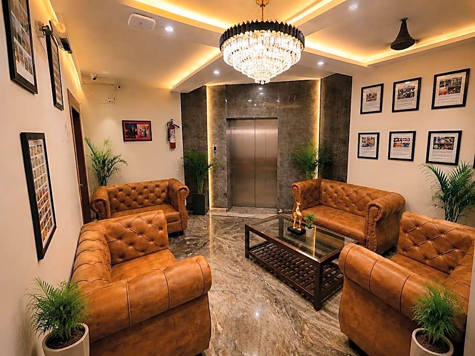 HOTEL UR - Near Prayagraj Junction & High Court