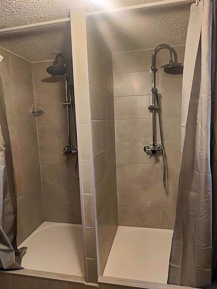 Chambre climatisée cosy Auberge du Manala Hôtel 24-24