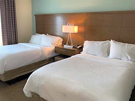 One-Bedroom Suite with Two Double Beds