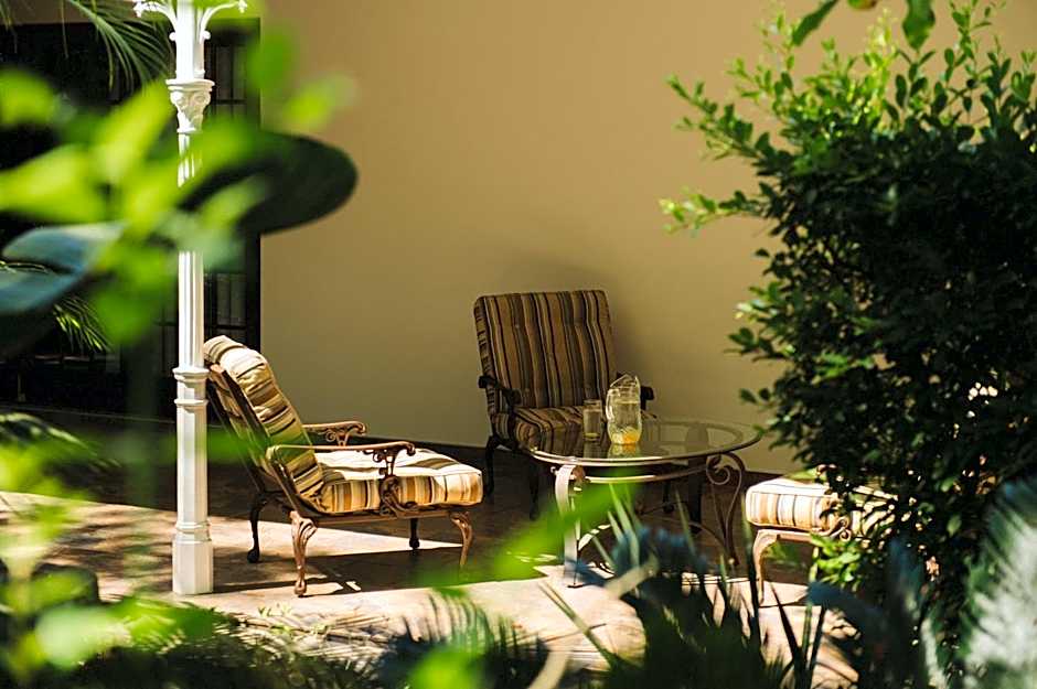 Monzi Safari Lodge