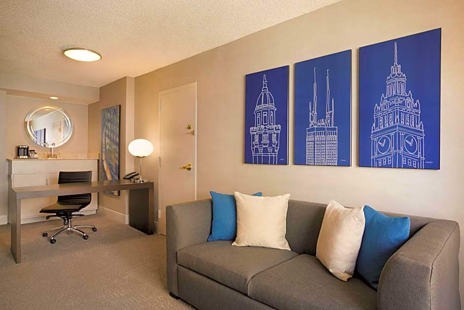 Hilton Chicago/Magnificent Mile Suites