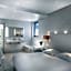 Seventeen Hotel
