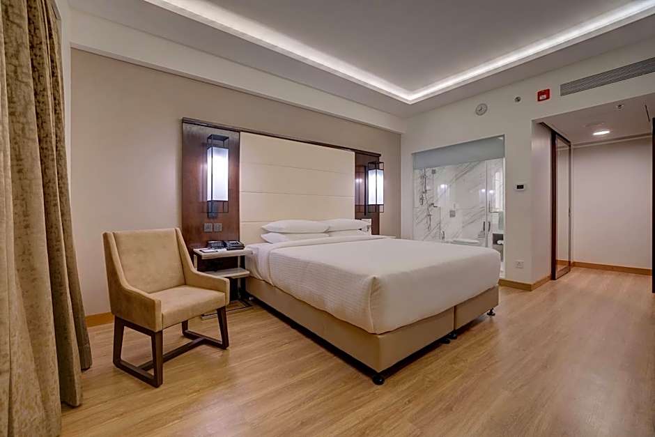 Photo 1 of 4 of Executive Suite