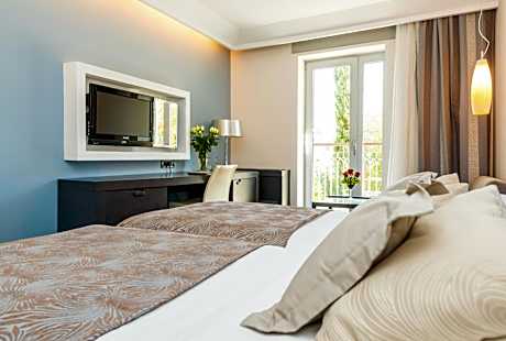 Classic Double or Twin Room with Balcony and Sea Side View