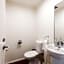 Inner-city 2 bedroom apartment - perfectly located