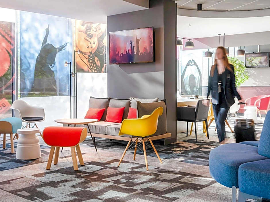 ibis Lyon Caluire Cite Internationale