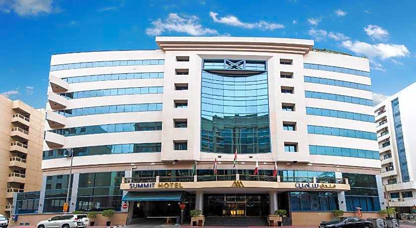 Landmark Summit Hotel