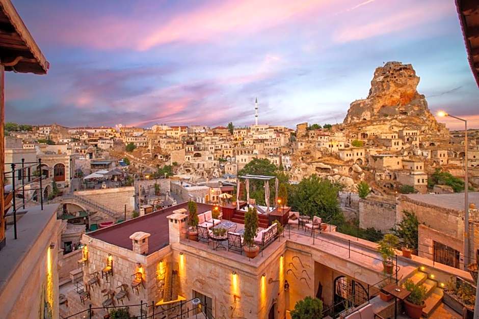 Cappa Via Cave Hotel