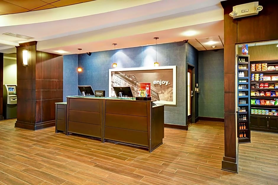 Hampton Inn By Hilton And Suites Detroit/Canton