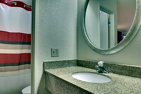 2 Full Beds Smoke Free