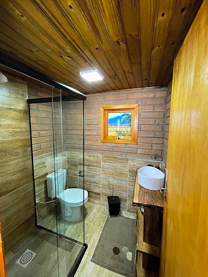 HOSPEDAGEM LA NO SITIO